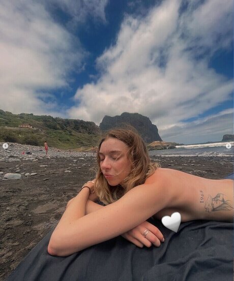 Nursevirg art actress photos