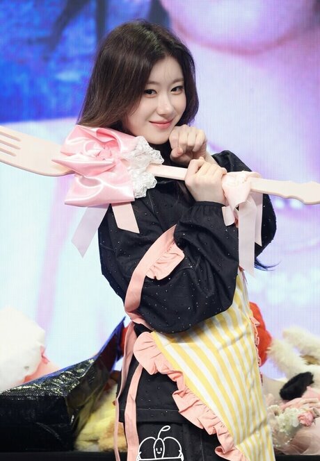 Chaeryeong pornstar free photo