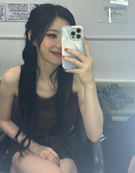 Chaeryeong model adult archive