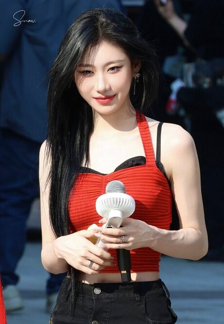 Chaeryeong pornstar free photos