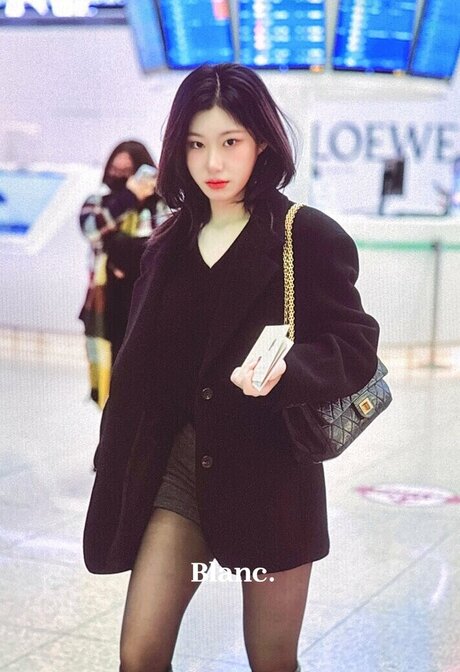 Chaeryeong star naked gallery