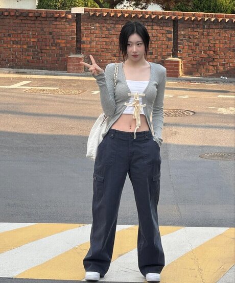 Chaeryeong exclusive pornstar galleries