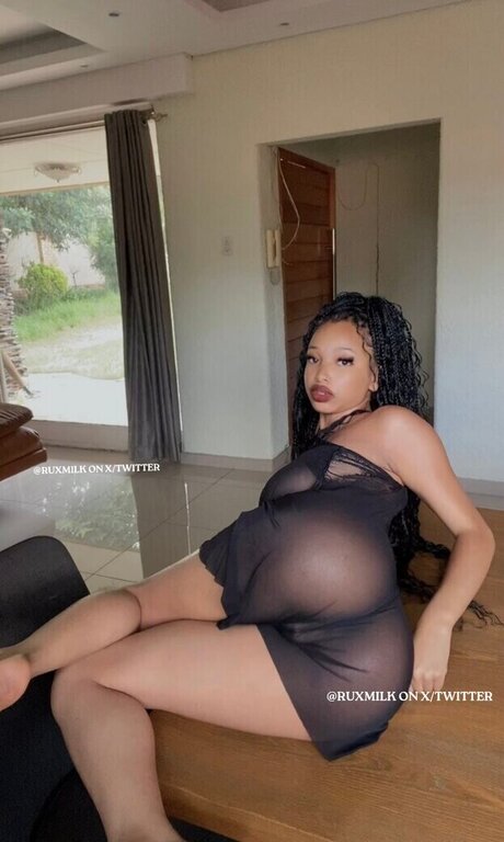 asian girlfriend onlyfans nice photos