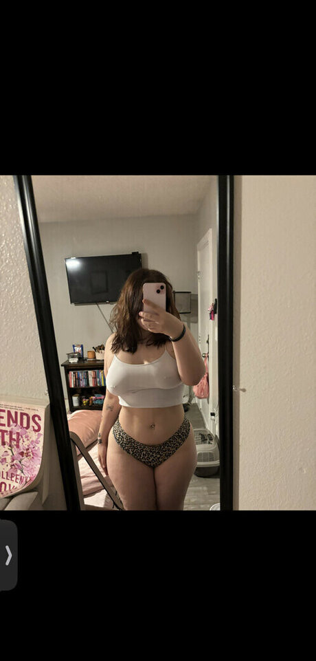 Isabel Pierce pretty actress picture