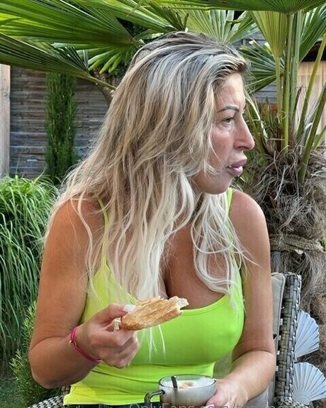 LetzBimbo star beautiful galleries