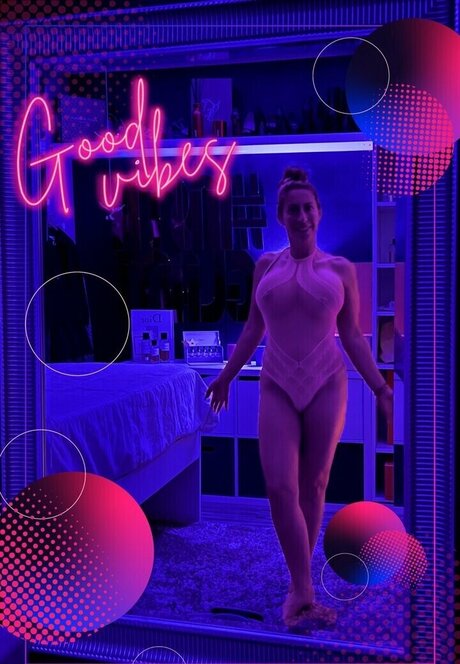 LetzBimbo nice pornstar pictures