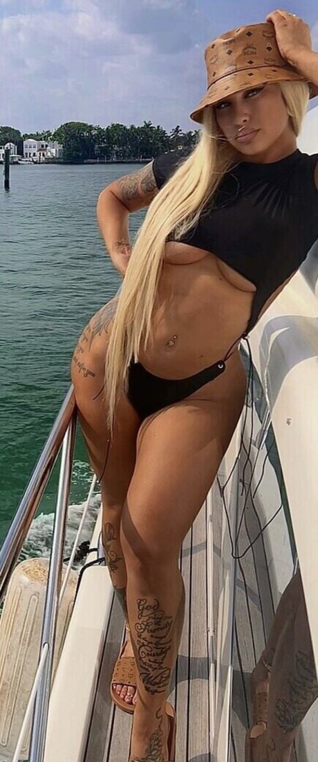 lightskin onlyfans art porn pics