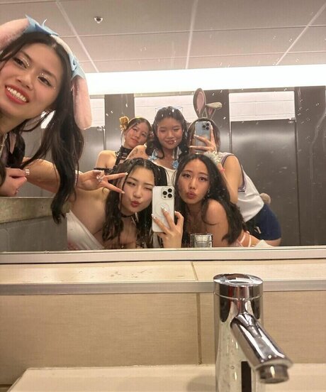 blonde hairy pussy onlyfans free nude picture