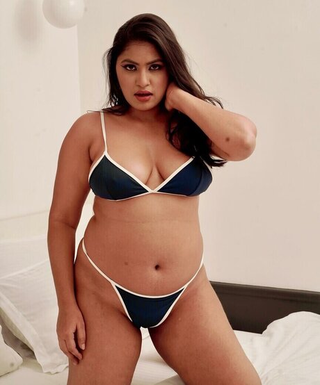 Anjali Gaud sex model pics