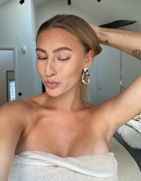 sannajornvik best actress pics