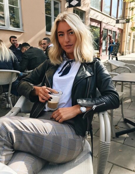 sannajornvik high quality model images