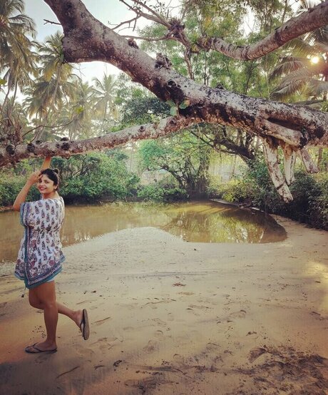 Tulika Snehil model naked picture