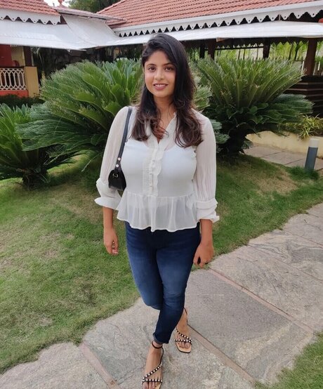 Tulika Snehil star xxx img