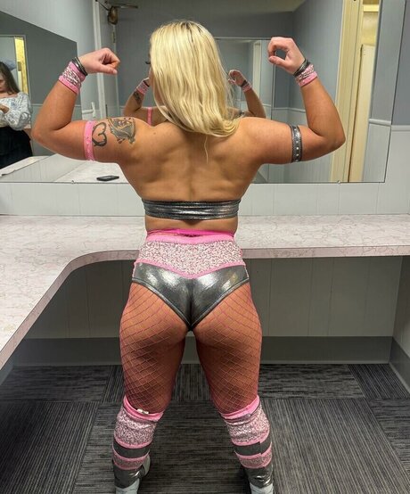 Ivy Malibu star beautiful image