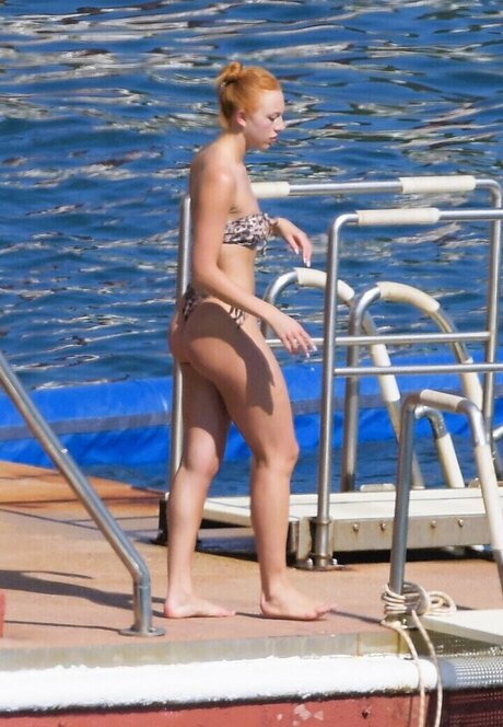 trans teen onlyfans sexy pic