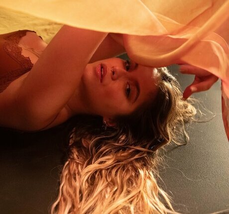 Sofia Reyes model exclusive pictures