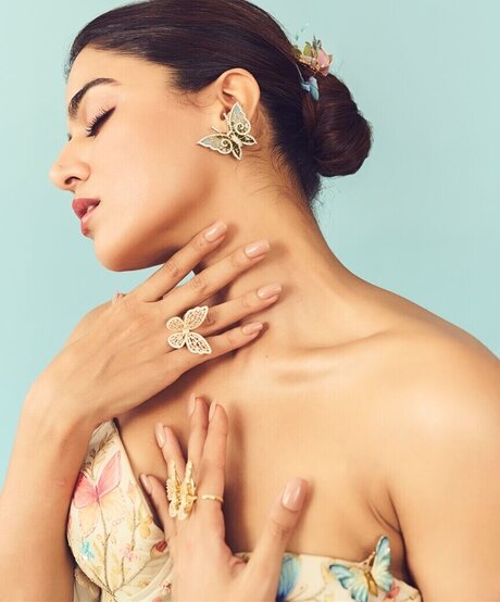 Wamiqa Gabbi star free photos