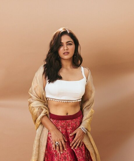 Wamiqa Gabbi Profile