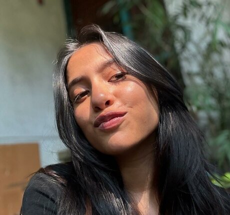 Divya Deshmukh nudes model photos