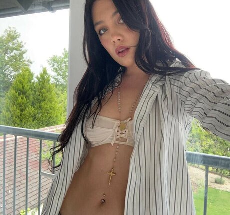 Alessi Rose porn model image