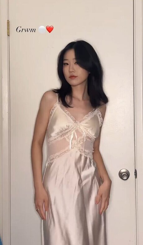 skinny shemale onlyfans naked img