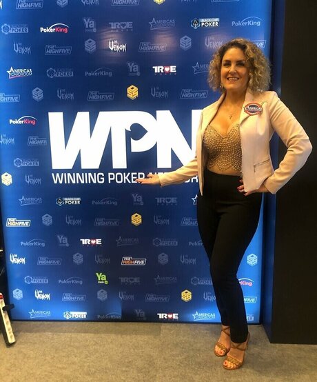 Storage Wars star top img