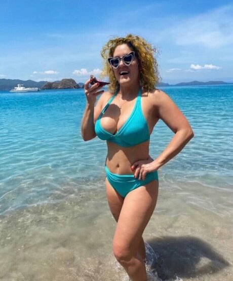 Storage Wars pretty pornstar photos