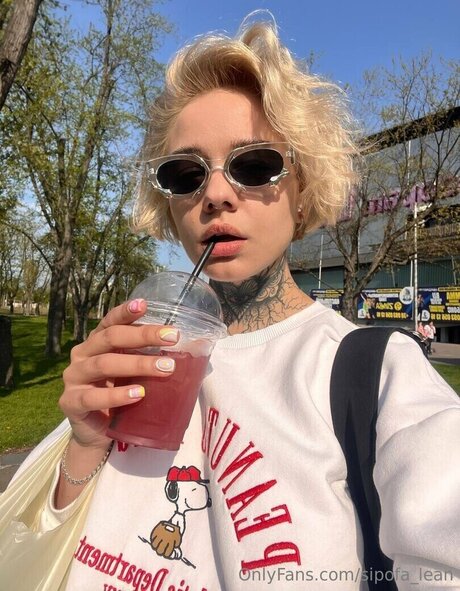 Sofie Lean pretty model galleries