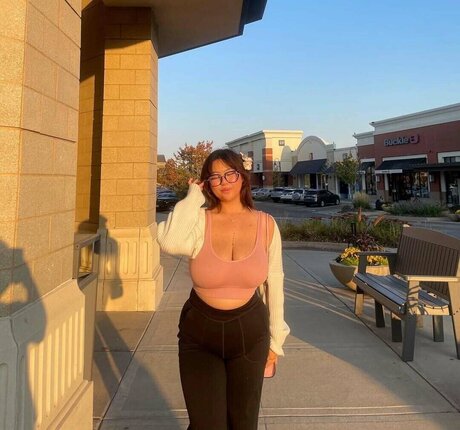 keziahmoua star free photo