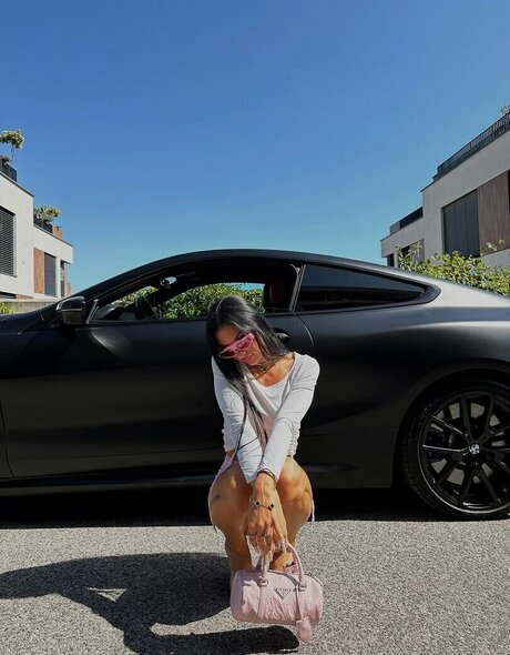 Nina Janova nice actress image