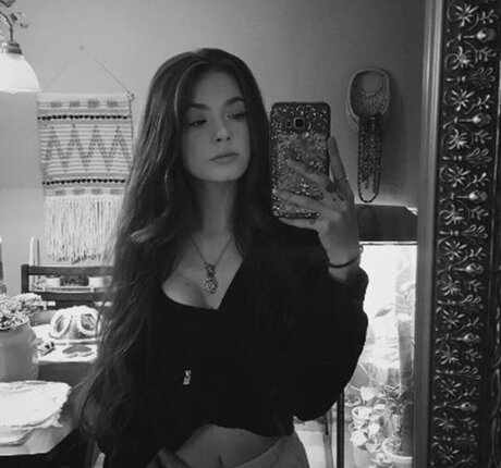 nic2hardo nude pornstar pic