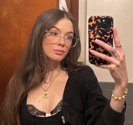 nic2hardo erotic pornstar galleries