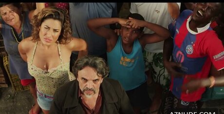 Giselle Iti_ naked actress pics