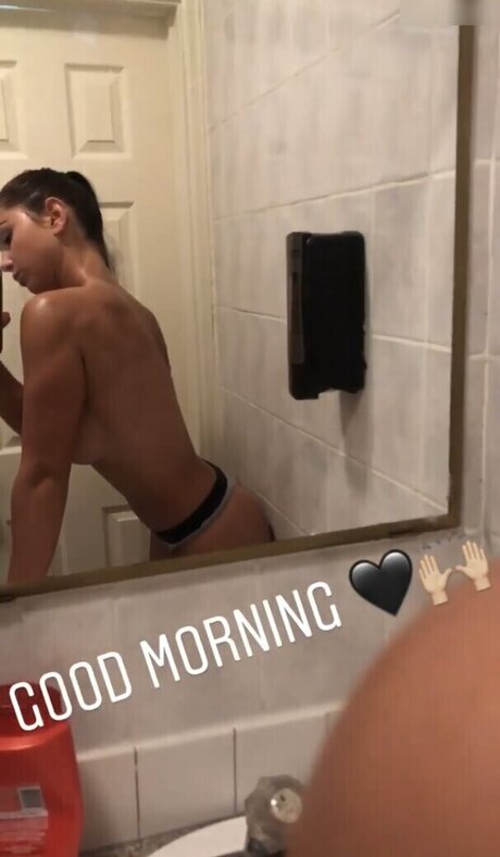 huge tits milf onlyfans nudes photo