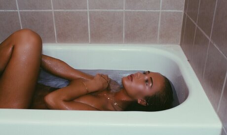 NiykeeHeaton art pornstar archive
