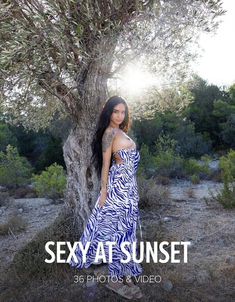 Dulce Rivera naked model picture