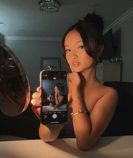 Kaylieee w beautiful pornstar images