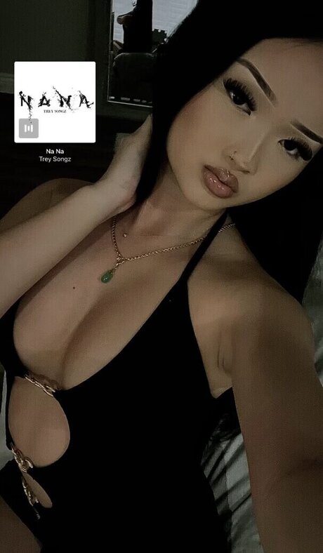 Kaylieee w star sexy images