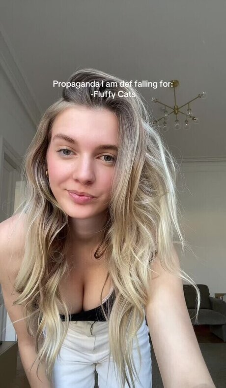 Lena Kozlovac hot model images