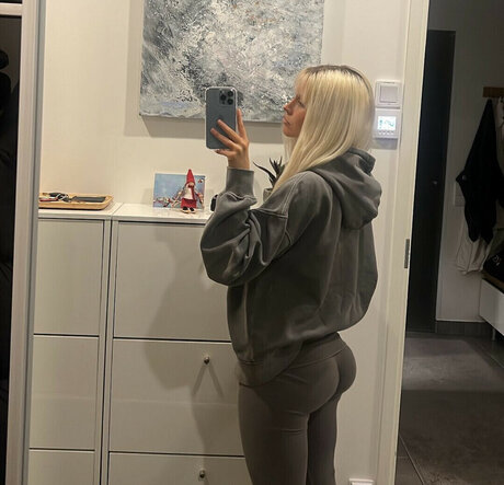 Annagretaaaa pornstar naked galleries