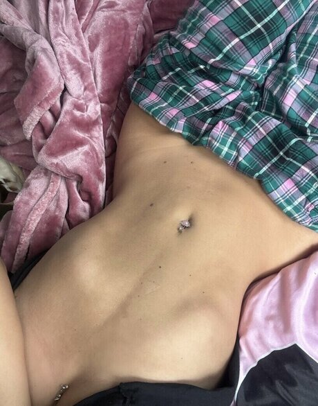 Selenalenaxo pornstar nudes photo