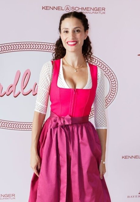 Nadine Menz model hd picture