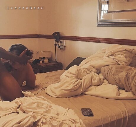 Leah And Bear sex star archive
