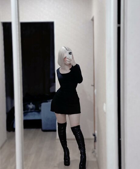 su ga r ik free model pictures