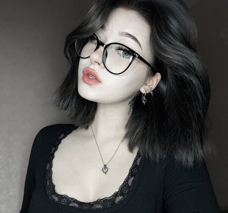 su ga r ik sexy actress photo