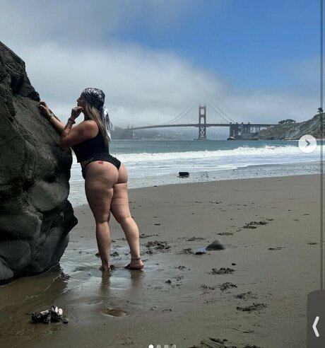 chubby goth onlyfans beautiful porn picture