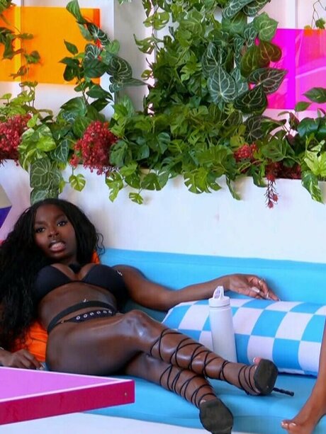 Olandria Carthen model porn pics