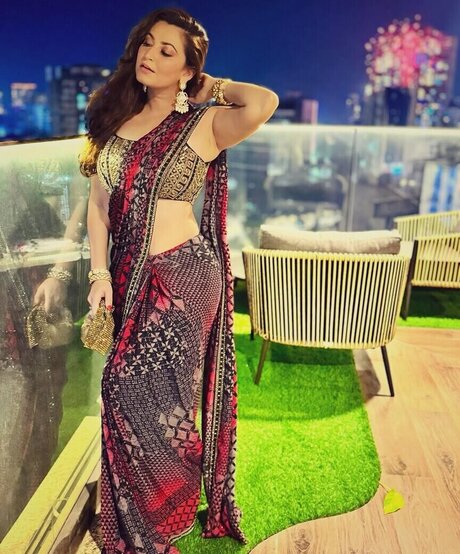 Shivaleeka Oberoi pornstar pretty pics