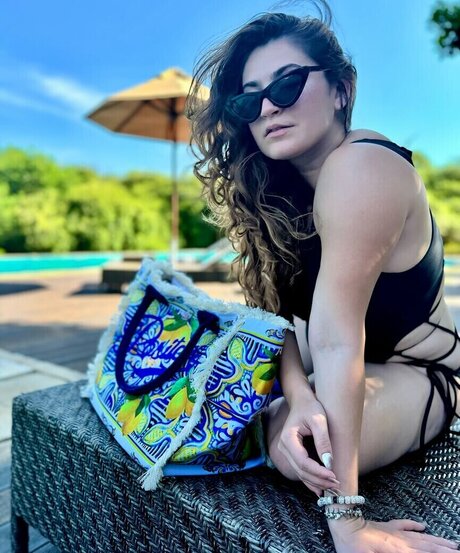 Shivaleeka Oberoi pornstar sexy image