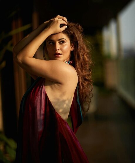 Shivaleeka Oberoi nudes actress image